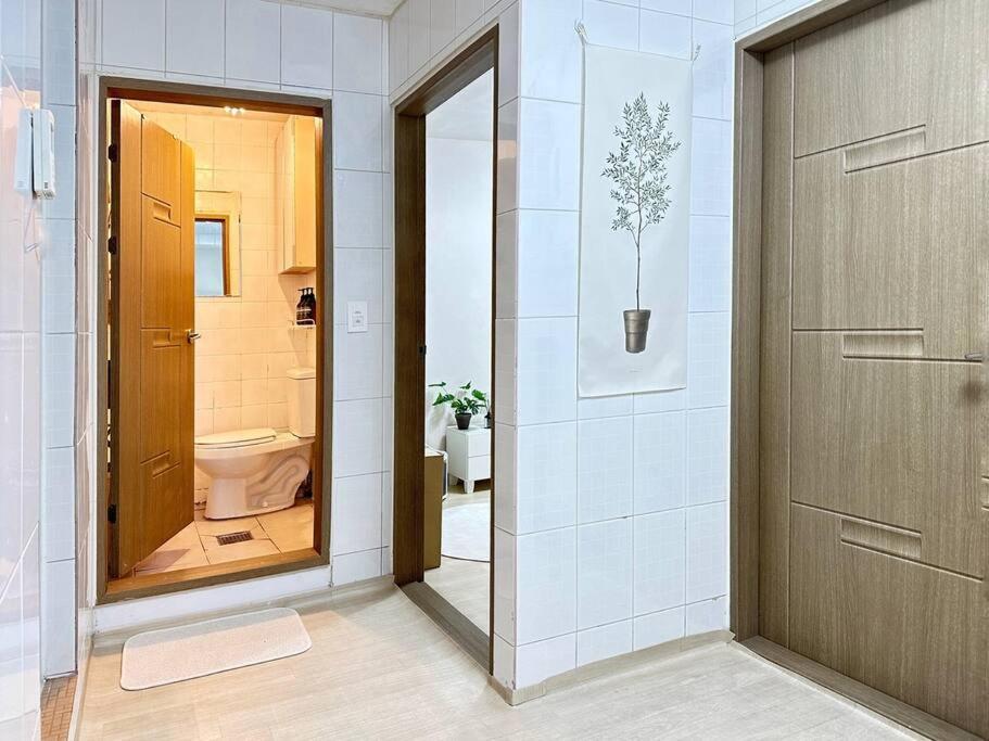 Sillim Fore Apartment Seoul